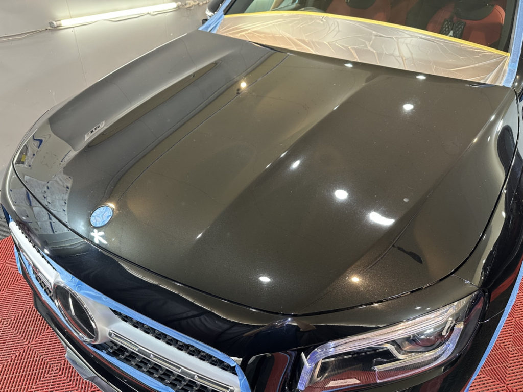 ベンツ・GLB・セラミックプロイオン2レイヤ-トップコート施工!!!窓枠カーラッピング!!!