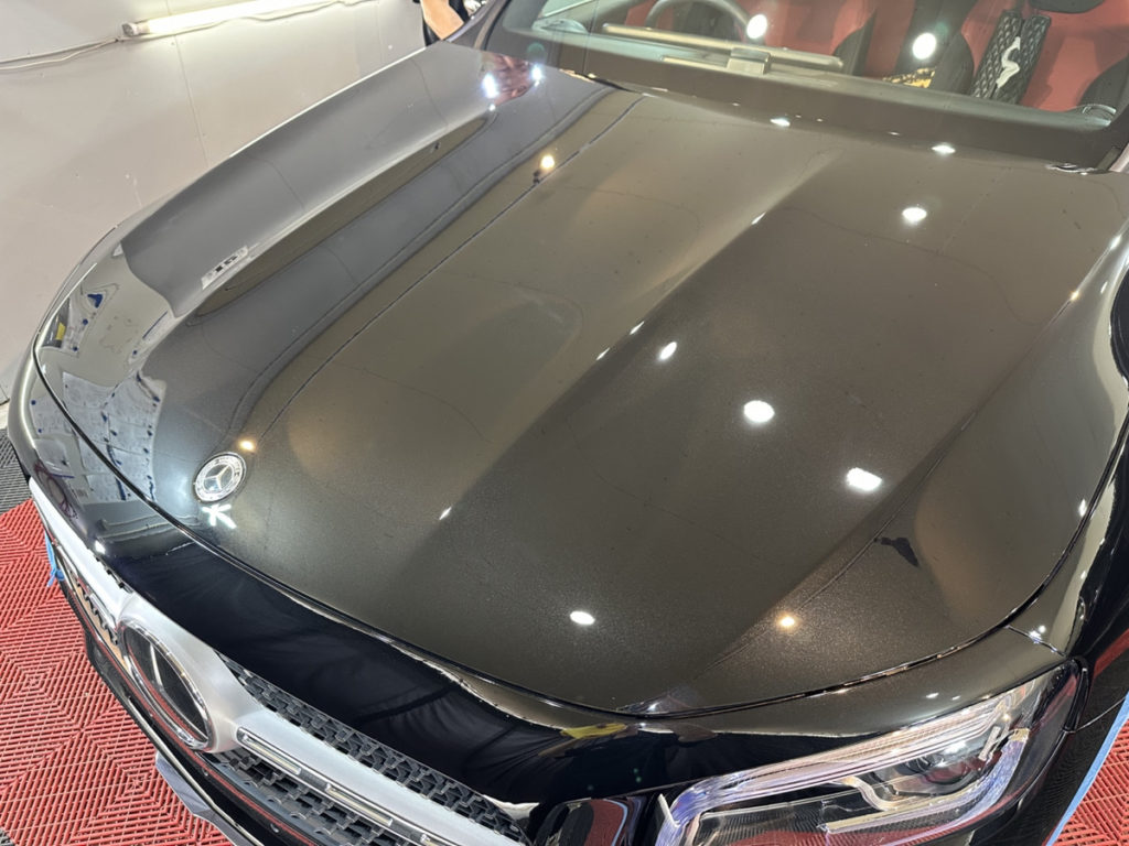 ベンツ・GLB・セラミックプロイオン2レイヤ-トップコート施工!!!窓枠カーラッピング!!!