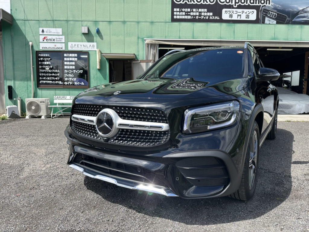 ベンツ・GLB・セラミックプロイオン2レイヤ－トップコート施工！！！窓枠カーラッピング！！！