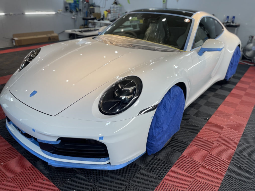 ポルシェ・911・カレラS・セラミックプロイオン2レイヤ－トップコート施工・[KAVACA・ION」フロントセットプロテクションフィルム施工！！！