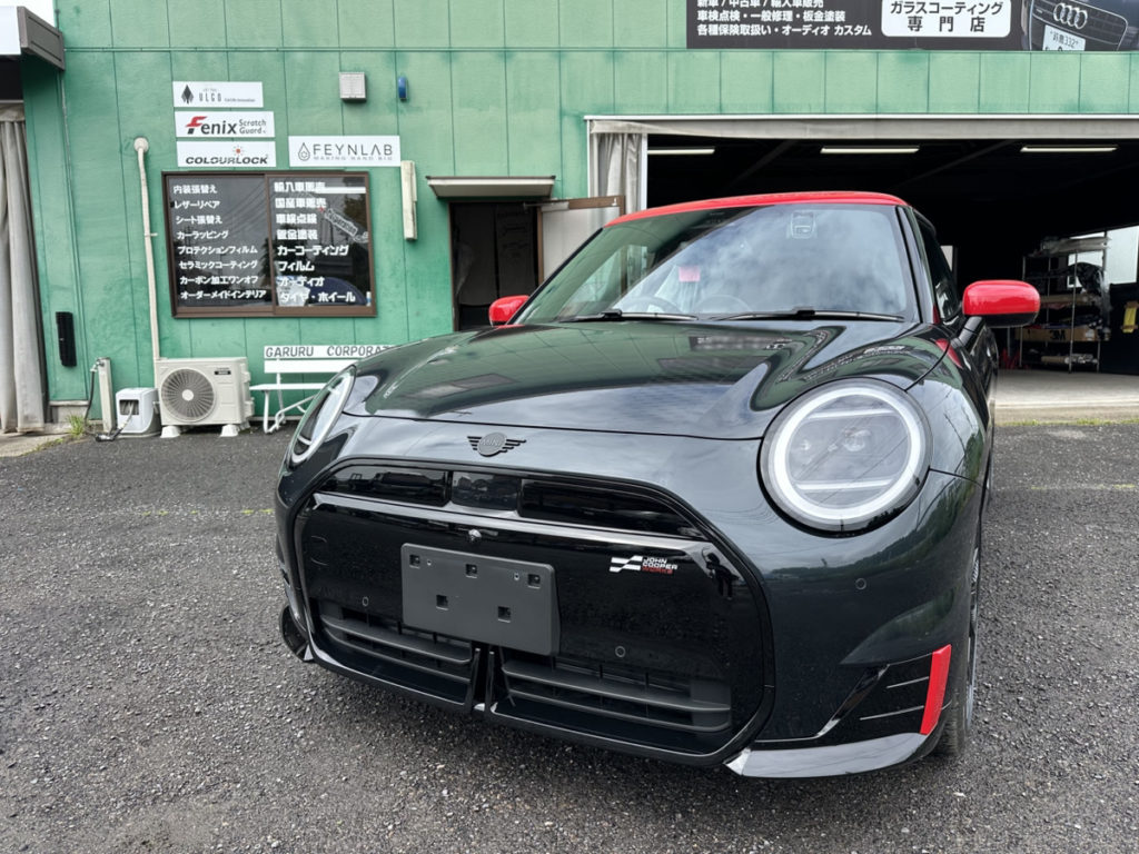 ミニクーパー・ルーフカーラッピング施工!!!