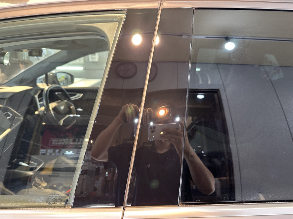 アウディ・Q4・ファインラボ・セラミックコーティング、ウルトラ+トップコート施工!!!