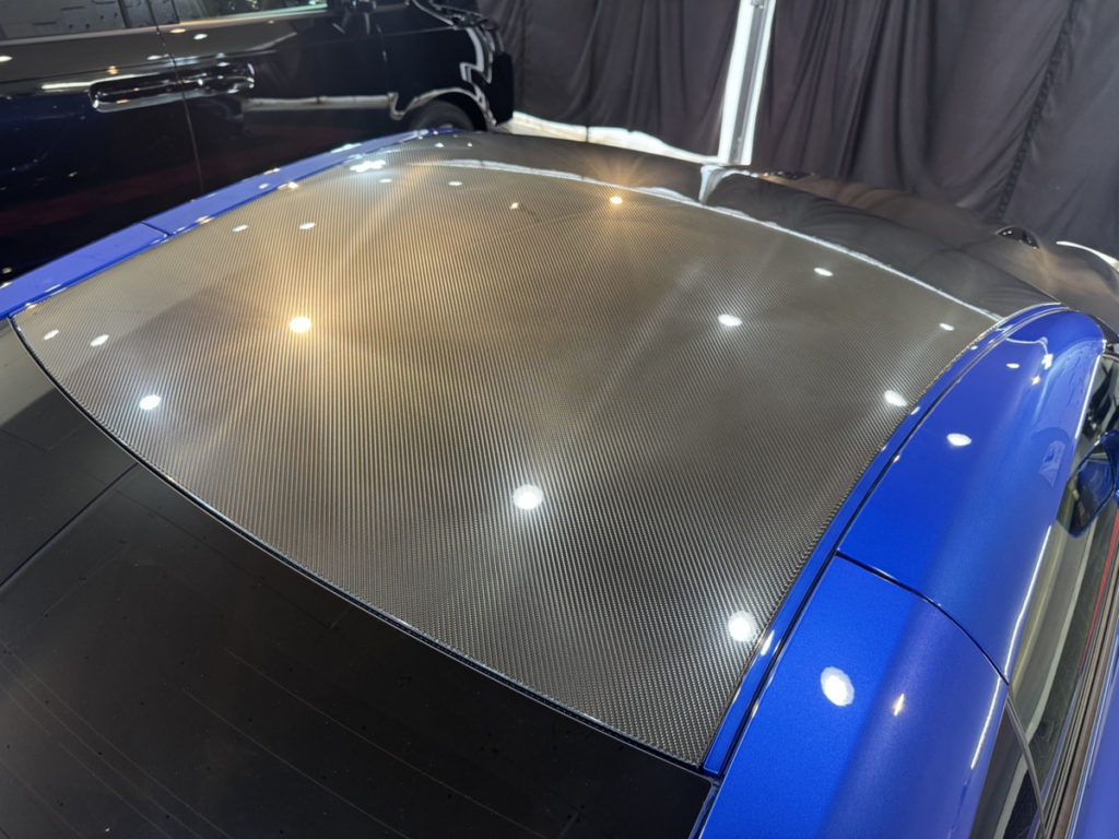 ニッサン・GT-R・ルーフ、ボンネットカーボン調プロテクションフィルム施工！！！