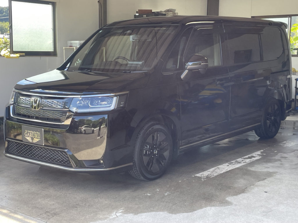 ホンダ・ステップワゴン・セラミックプロイオン2レイヤ－トップコート施工！！！