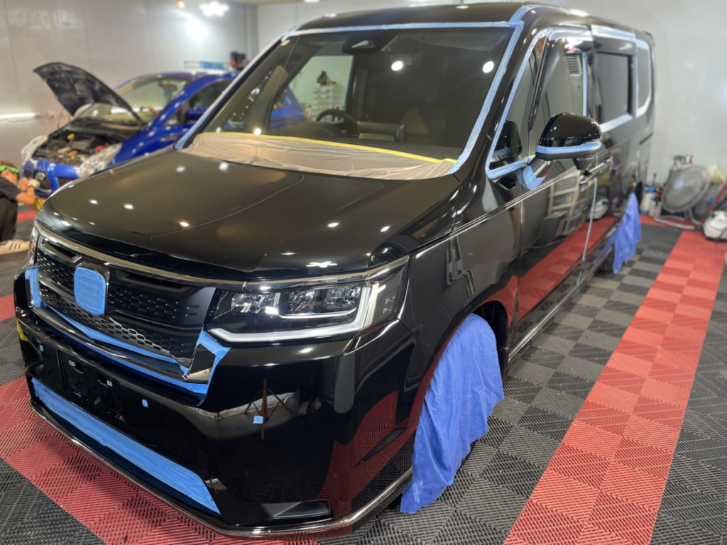 ホンダ・ステップワゴン・セラミックプロイオン2レイヤ－トップコート施工！！！