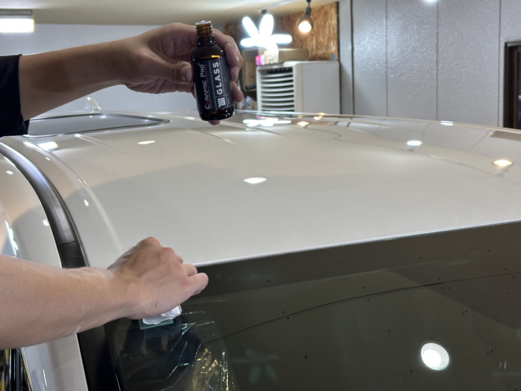 トヨタ・アルファード・セラミックプロイオン2レイヤ-トップコート施工!!!
