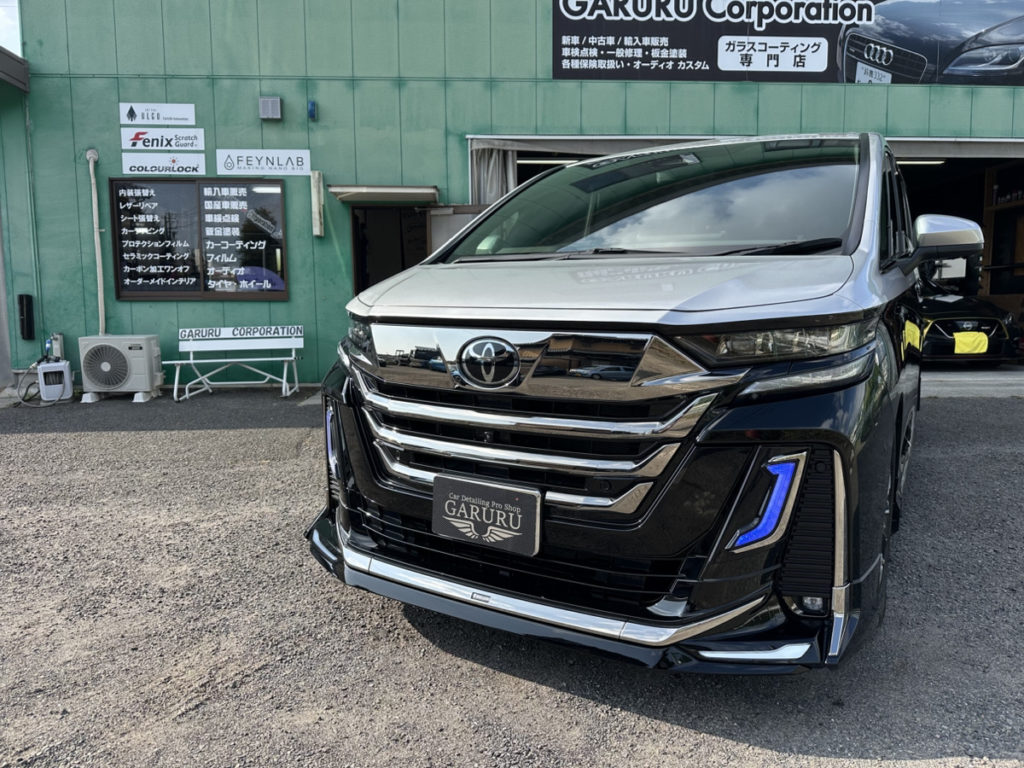 トヨタ・ヴェルファイア・デザイン・カーラッピング施工！！！