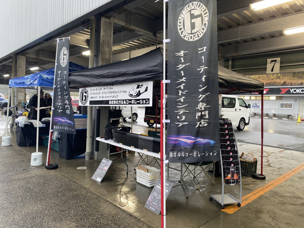 ミニ・クラブマン・セラミックプロイオン2レイヤ－トップコート施工・グリルラッピング施工！！！