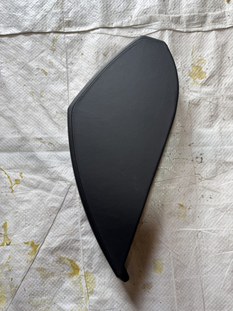 ロールスロイス・ゴースト・ダッシュボード内装張替え！！！