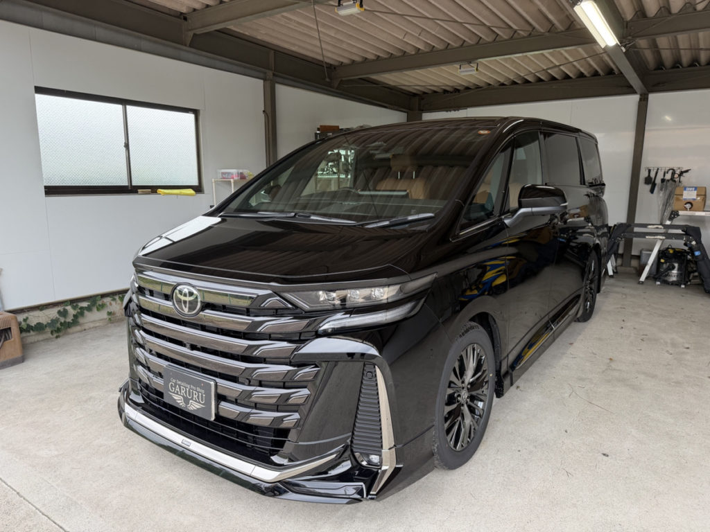 トヨタ・ヴェルファイア・セラミックプロイオン2レイヤ－トップコート施工！！！