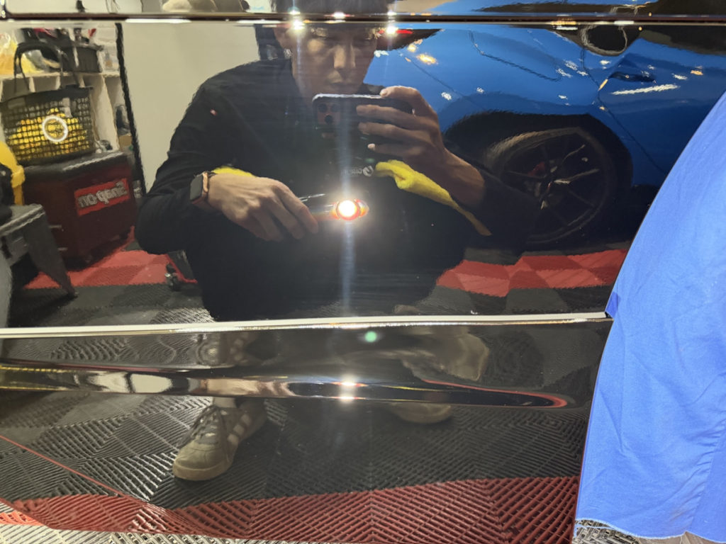 トヨタ・ヴェルファイア・セラミックプロイオン2レイヤ－トップコート施工！！！