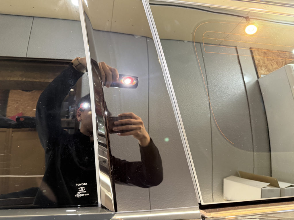 トヨタ・ヴェルファイア・セラミックプロイオン2レイヤ－トップコート施工！！！