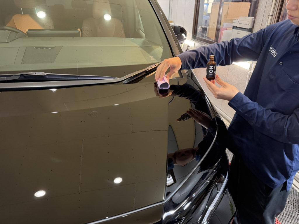 トヨタ・ヴェルファイア・セラミックプロイオン2レイヤ－トップコート施工！！！
