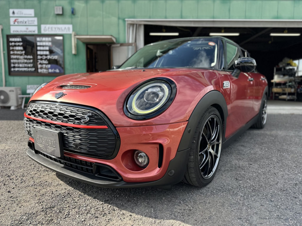 ミニ・クラブマン・セラミックプロイオン2レイヤ－トップコート施工・グリルラッピング施工！！！