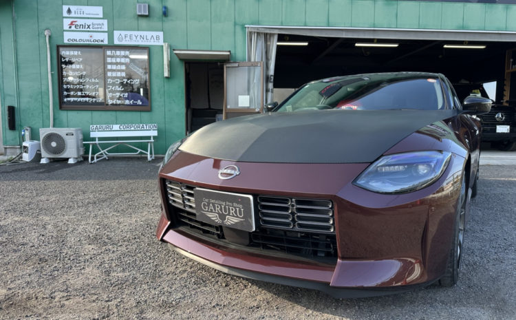 ニッサン・フェアレディRZ34・ルーフラッピング・ボンネットラッピング施工！！！