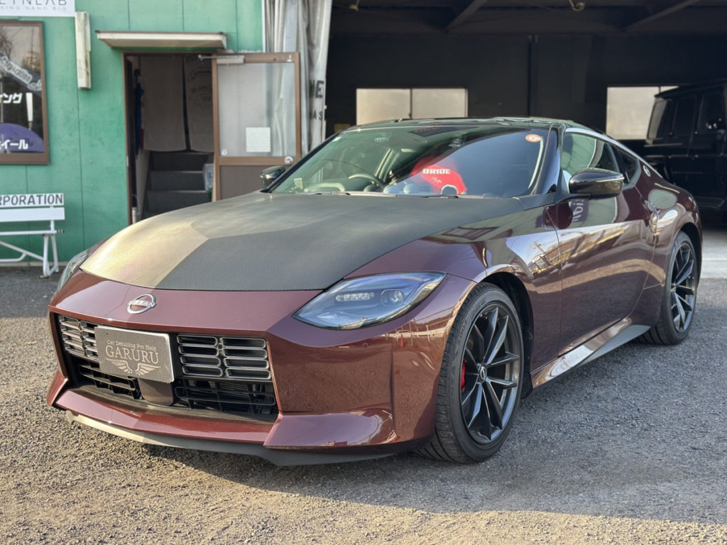 ニッサン・フェアレディRZ34・ルーフラッピング・ボンネットラッピング施工！！！