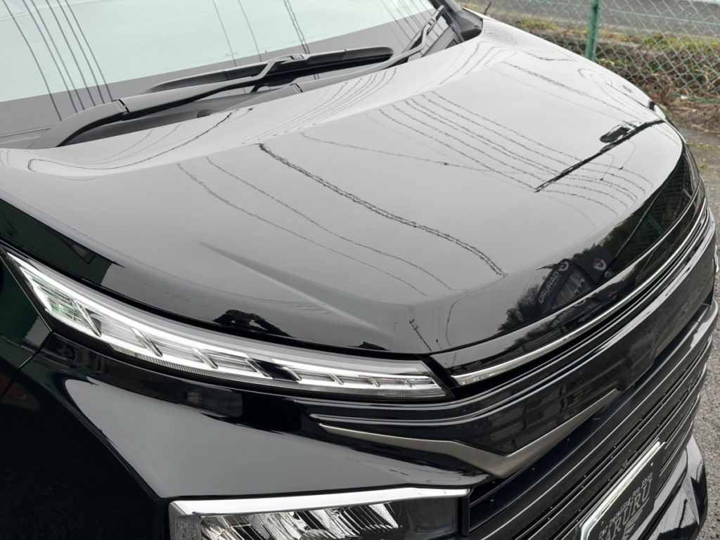 トヨタ・ヴォクシー・セラミックプロION２レイヤ－トップコート施工・ヘッドライト・プロテクションフィルム施工！！！