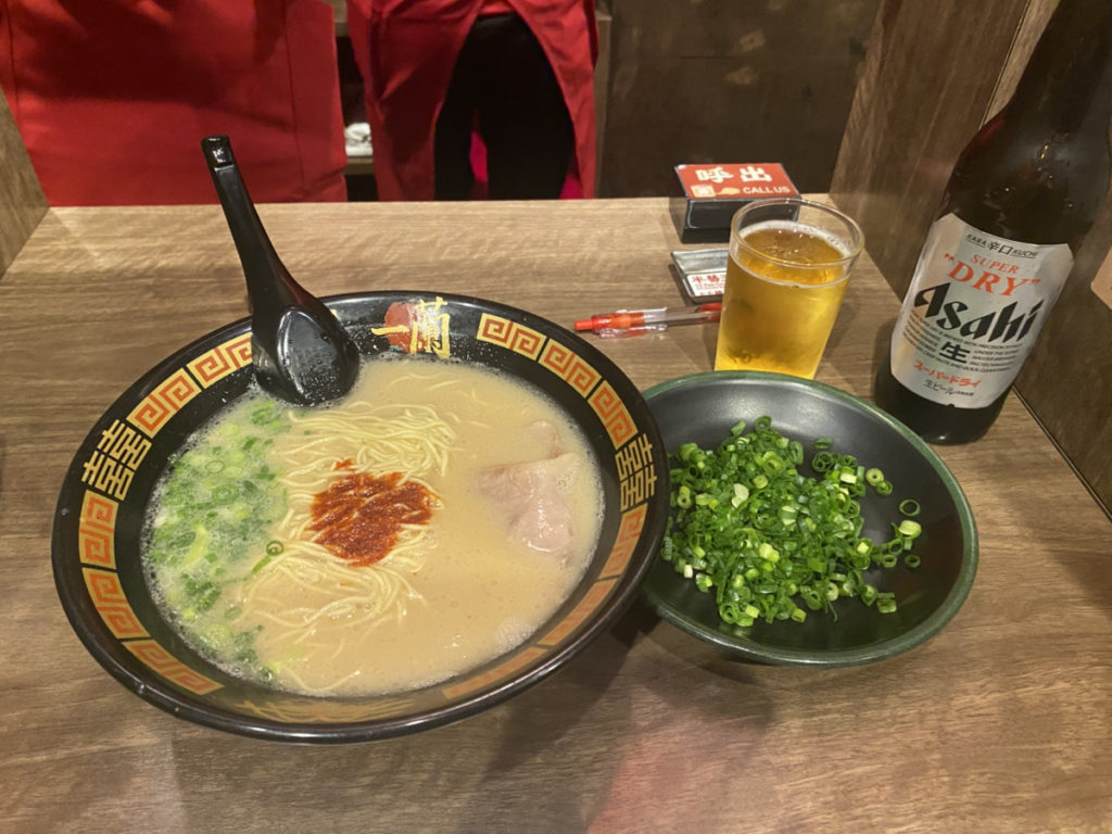 トヨタ・クラウンスポーツ・セラミックプロイオン2レイヤ－トップコート施工！！！