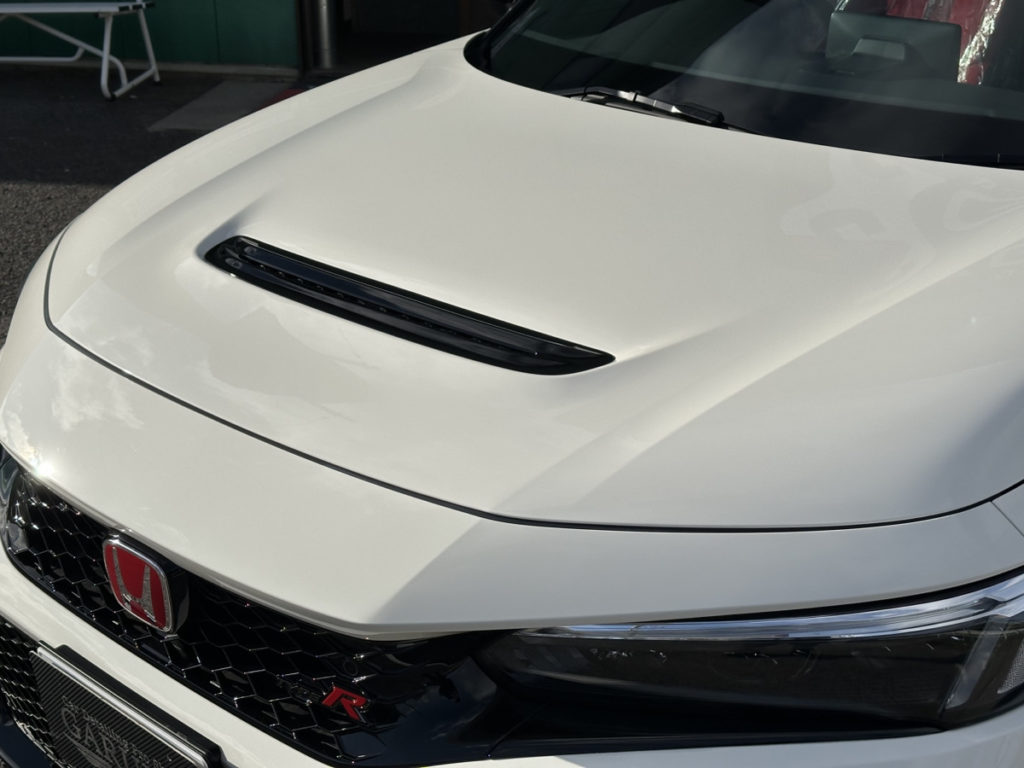 ホンダ・シビックタイプR・セラミックプロイオン2レイヤ－トップコート施工・ヘッドライト・プロテクションフィルム施工！！！