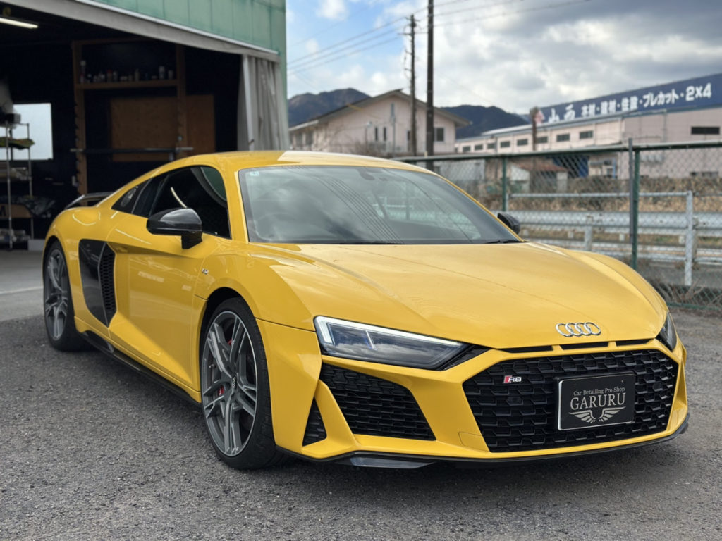 アウディ・R8・ダッシュボード内装張替え！！！