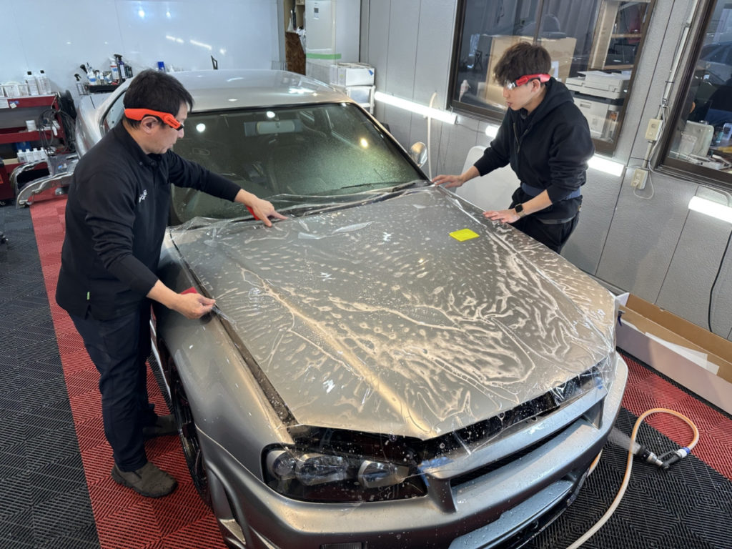 ニッサン・GT-R34・セラミックプロイオン2レイヤ－トップコート施工・フロントセットプロテクションフィルム施工！！！