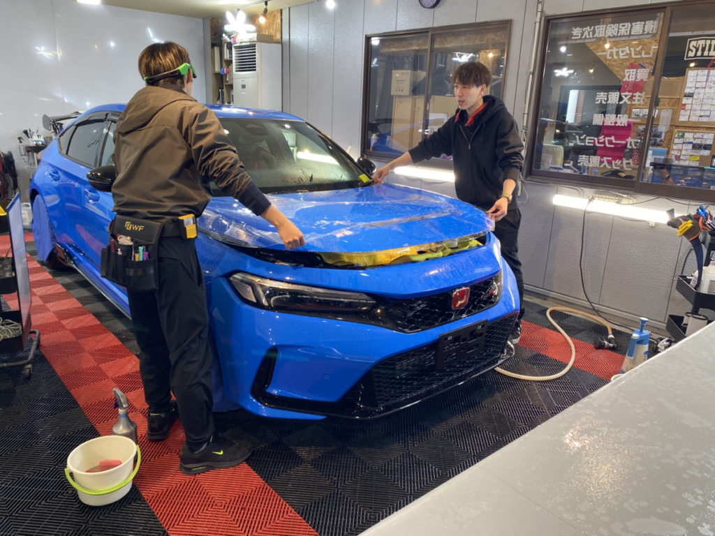 ホンダ・シビックタイプR・セラミックプロION２レイヤ－トップコート施工・フロントセットプロテクションフィルム施工！！！
