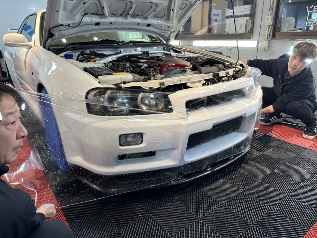 ニッサン・スカイライン34GT-R・V-spec・フロントフル・プロテクションフィルム施工・コーティング一年メンテナンス!!!